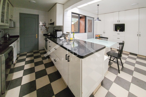 * Casa Amoblada Condominio, Con Piscina Y Quincho Disponible