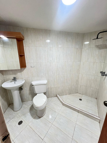 Alquiler De Apartamento En Urb. El Bosque Resd. Monticello Rp