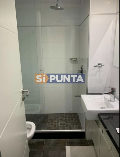 Imagen 9 de 10 de Vendo Hermosa Propiedad De 2 Dormitorios A 2 Cuadras De La Playa Brava