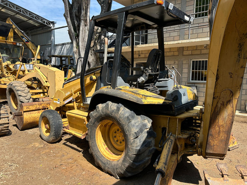 Retroexcavadora Caterpillar 416c 4x2