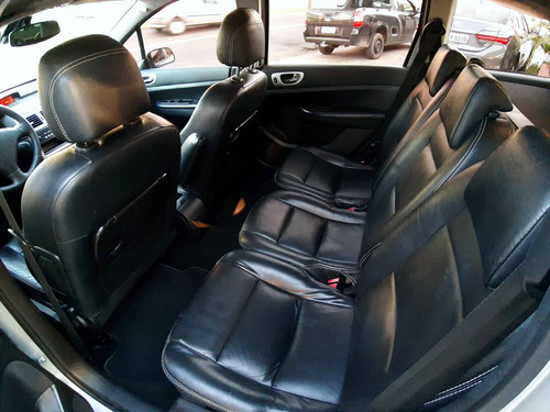 Peugeot 307 2.0 Allure Sw 16v Gasolina 4p Automático