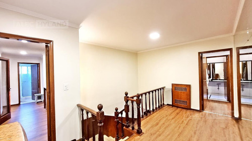 Imagen 20 de 30 de Casa Chalet Clásico En Venta Con Pileta En San Isidro- Las Lomas-jockey