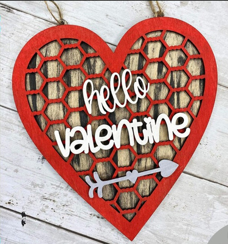 Cuadro Decorativo Corazon Malla En Madera Hello Valentin