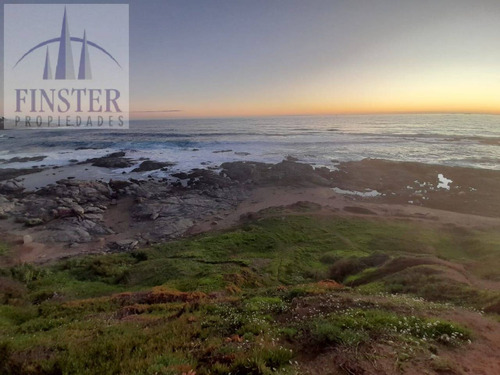 Finster Vende Lindo Terreno Primera Línea Al Mar Playa El Li