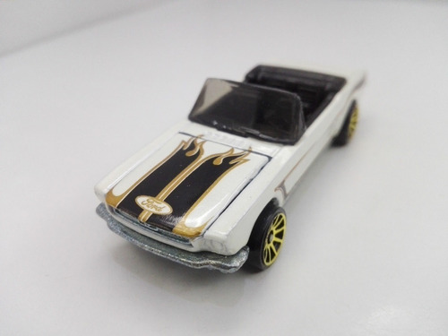 Hot Wheels - 65 Mustang Convertible Del 2006 Malaysia Bs