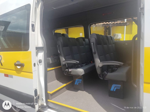 Imagem 8 de 14 de Renault Master L2h2 Escolar 20 Lugares 2016/2017 Completa