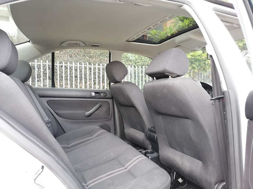 Volkswagen Jetta Trendline 2.0 Automatico Sun Roof 2012