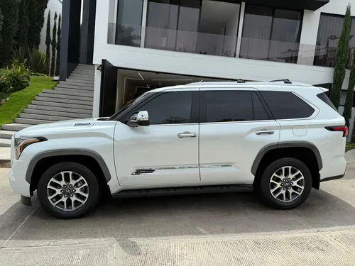 Toyota Sequoia 3.5 V6 1974 Edition 4X4