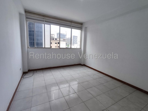 Ip Vendo Apartamento En Altamira 25-23743
