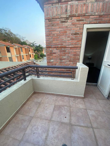 Townhouse Amoblado ,planta , En Guataparo Valencia Klu2