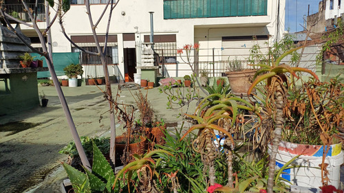 4 Ambientes En Balvanera. Muy Luminoso Y Gran Terraza.