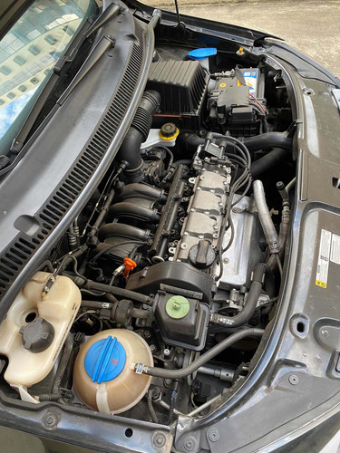 Imagem 12 de 15 de Volkswagen Fox 2014 1.6 Vht Total Flex 5p