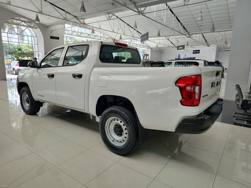 RAM Ram 1200 2.4T Tradesman Crew Cab Rwd