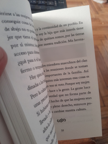 Deberíamos Ser Feministas / Chimamanda Ngozi Adichie (Usado)