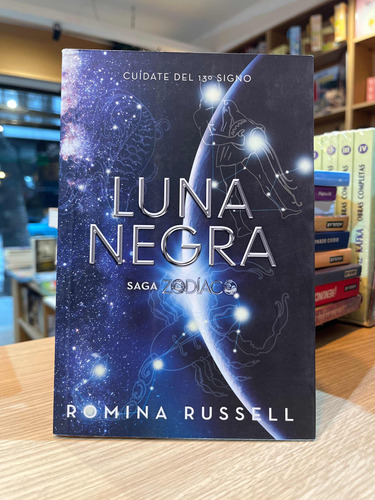 Luna Negra - Romina Russel