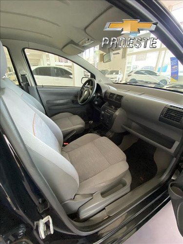 Volkswagen Fox 1.6 MI 8V FLEX 4P MANUAL
