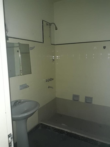 Imagen 17 de 27 de Lote Comercial En Esquina C/ Casa 6 Amb. Y Local A Refaccionar - Solo Uso Comercial - S.justo (ctro)