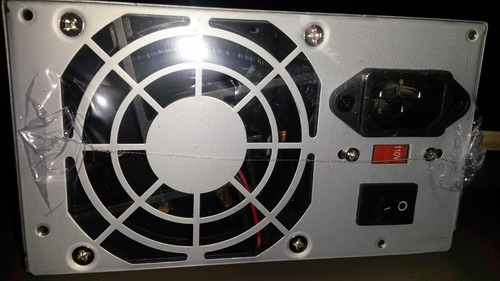 Imagen 3 de 3 de Fuente De Poder 650w Generica