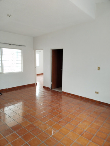 Imagen 17 de 25 de Se Vende Casa En San Bernabe
