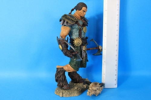 Tyr Mcfarlane's Fantasy Series 1 Mcfarlane Toys (Usado)