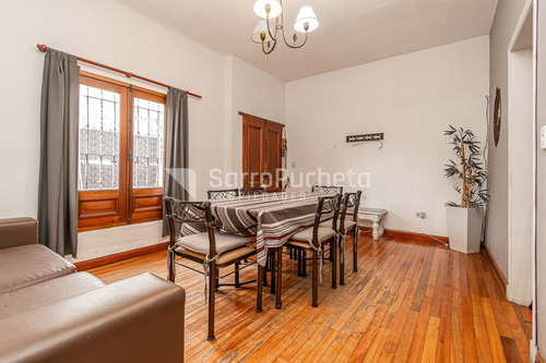 Venta Casa 3 Ambientes Con Jardín, Piscina Y Cochera En Palomar.