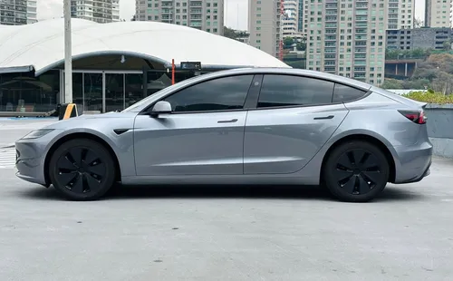 Tesla Model 3 Dual Motor 548 Km 2025
