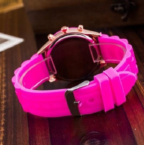 Relógio Feminino Silicone Barato Novo Mulheres Beleza