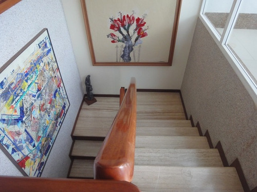 Town House En Los Naranjos Country House, Vista Al Avila