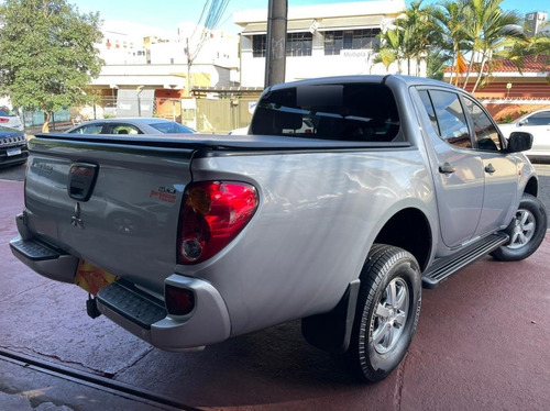 Imagem 11 de 14 de Mitsubishi L200 Triton Glx 3.2 Cd Tb Int.diesel Mec