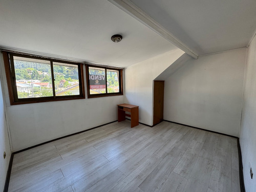 Casa 3 Pisos 8d 4b Chorrillos U De Concepción