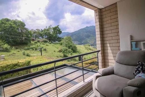 Casa En Venta En Alameda Del Norte. Cod V12928