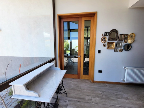 Imagen 3 de 22 de Excelente Casa A Pasos Colegio San Anselmo