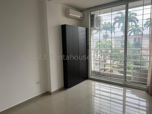 Sp Apartamento Con Vigilancia Privada En Alquiler Agua Viva Cabudare Lara, Venezuela. 102 M²