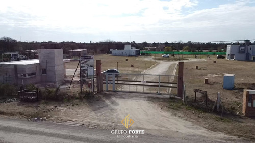 Lote En Venta En Barrio Privado - Villa Esquiu