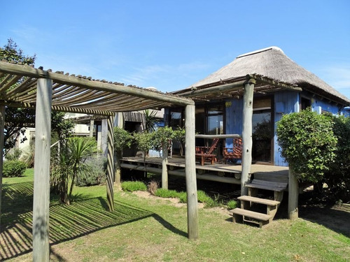 Casa En Alquiler Por Temporada - Monoambiente En Punta Del Diablo