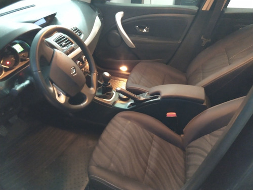 Renault Fluence 2.0 Dynamique 2013