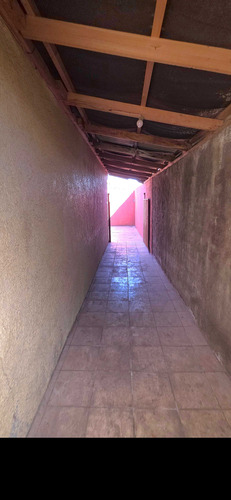 Vendo Casa En Villa Escuadrón, 4 D. (86456)