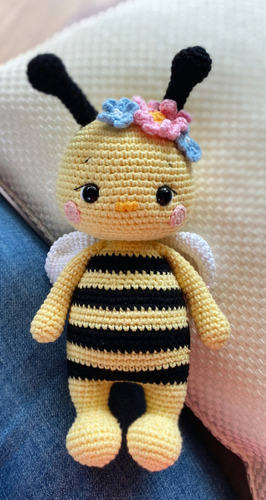 Hermosa Abejita Tejida A Crochet Amigurumi 