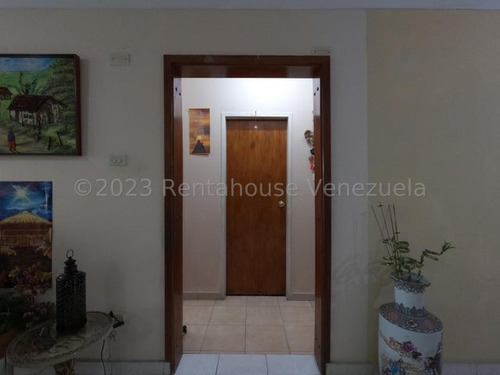 Imagen 2 de 30 de Casa En Venta Urbanización Fundalara. Barquisimeto. Tu Asesor De Confianza Kenlimar Nieto. Contactame *0424 5/2/2/3/7/9/7* Código Flex 23-20591