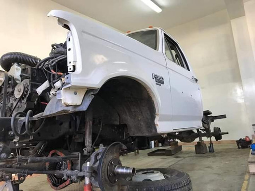Imagen 5 de 21 de Ford F350 Xl