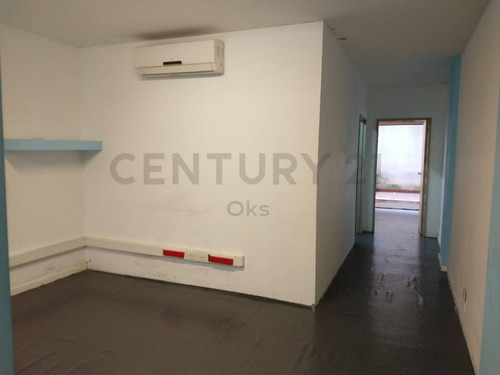 Imagen 4 de 10 de Oportunidad!! Venta Oficina En Microcentro Con Patio