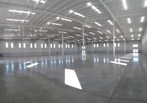 Nave De 4,700 M2 / Divisible En 2 / León Gto.