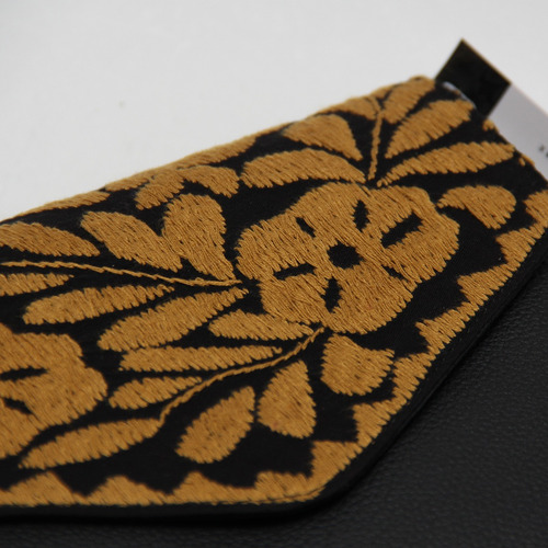 Bolsa De Piel, Bordado Textil De Jalapa De Diaz, Aripo
