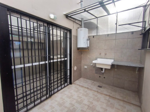 Alquiler Ciudad Madero 2 Amb. En Primer Piso Con Patio