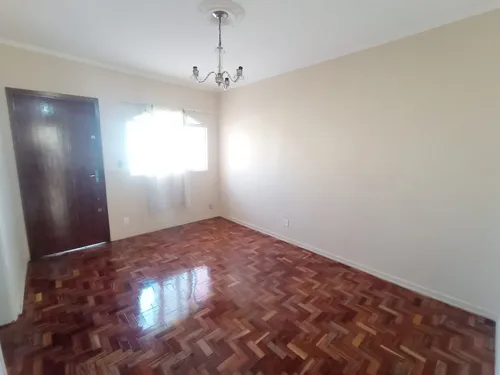 Casa Ampla Com 3 Dormitórios Em Ótimo Bairro Residencial