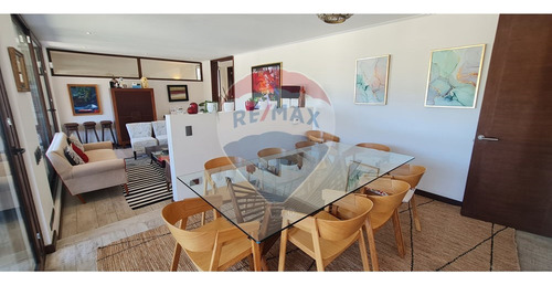 Impecable Casa Mediterránea En Condominio.