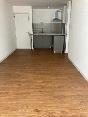 Venta Apartamento 1 Dormitorio En Tres Cruces. Nostrum Plaza