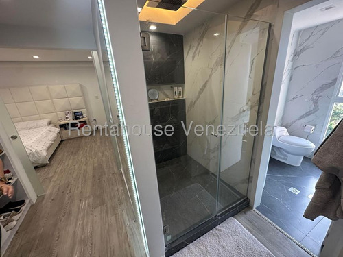Apartamento Piso Bajo 178 M² 3h, 4b, 2p, Residencias Alto Hatillo Humbold Con Pozo De Agua En Venta En Alto Hatillo Calle El Pauji Caracas
