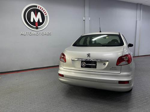 Peugeot 207 1.6 Xt