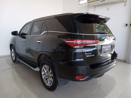 Toyota Hilux SW4 2.8 Srx 177cv 4x4 7as At